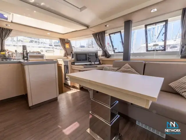 Fountaine Pajot Astrea 42