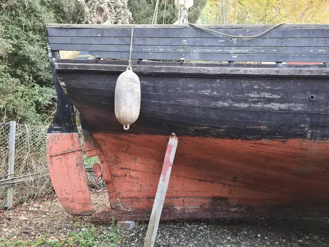 Custom Boats Looe Lugger