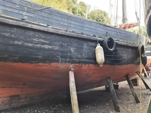 Custom Boats Looe Lugger