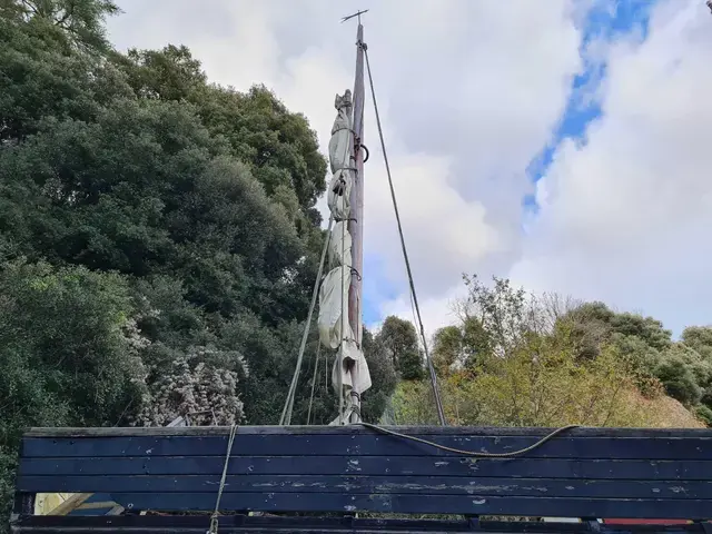 Custom Boats Looe Lugger