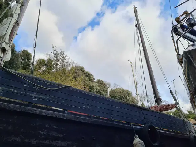 Custom Boats Looe Lugger