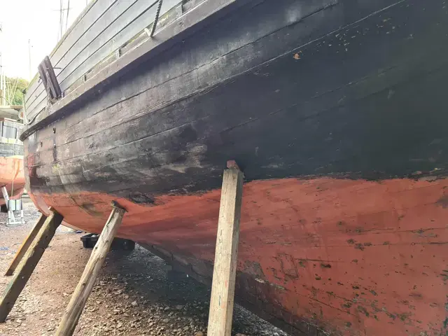 Custom Boats Looe Lugger