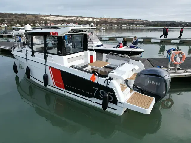 Jeanneau MERRY FISHER 795 SPORT