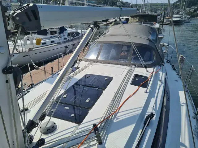 Bavaria Cruiser 37