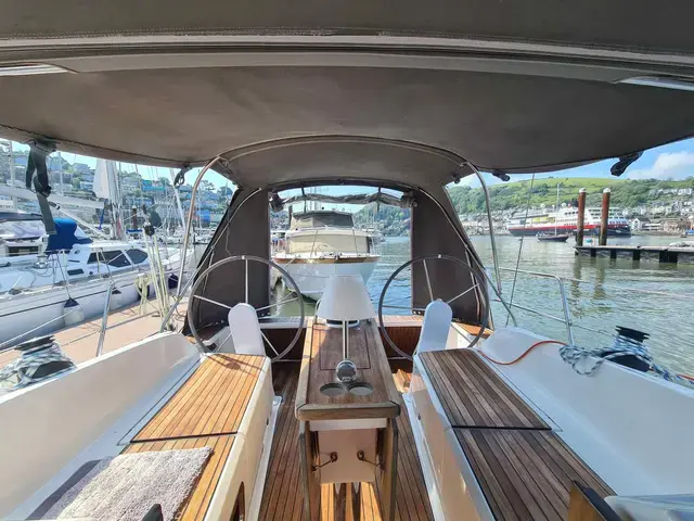 Bavaria Cruiser 37