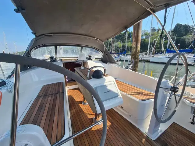 Bavaria Cruiser 37