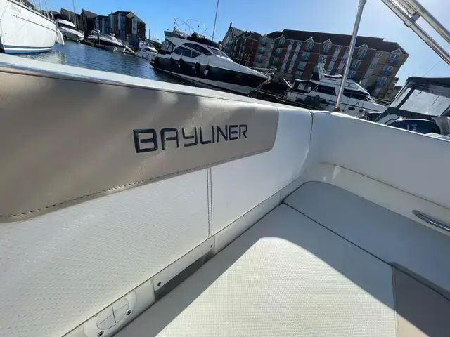 Bayliner Vr5