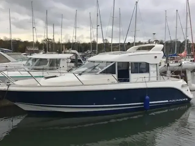 Aquador 28 C