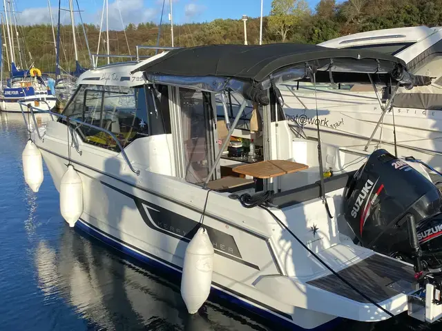 Jeanneau Merry Fisher 795