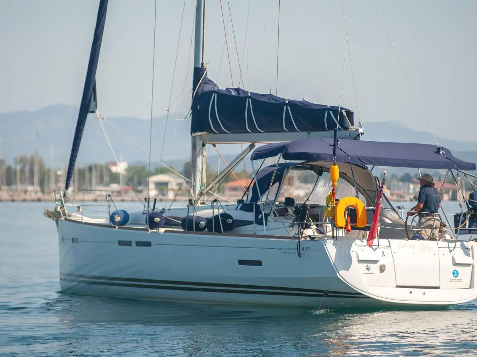 2013 Jeanneau sun odyssey 439