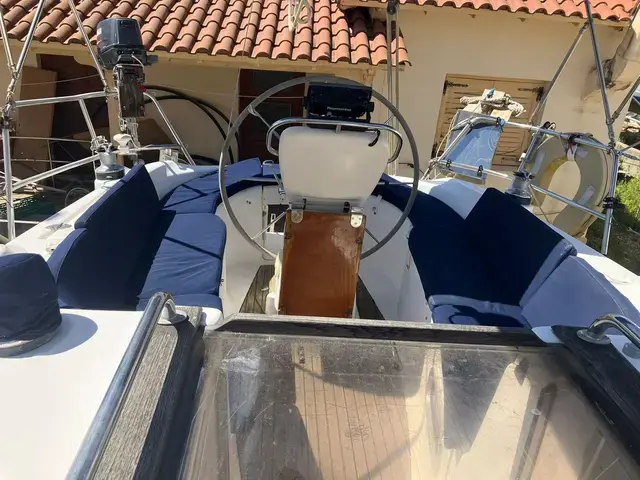 Bavaria 32