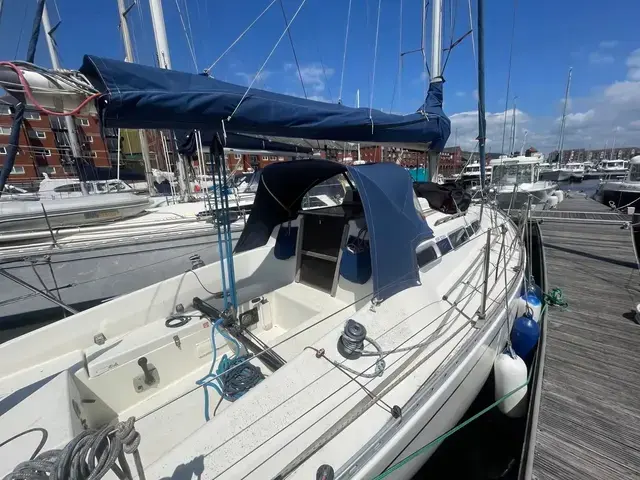 Hanse 301