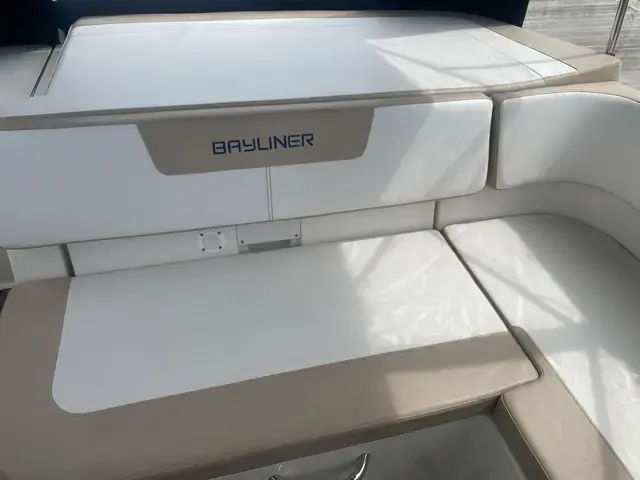 Bayliner VR5