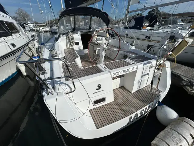 Beneteau Oceanis 37