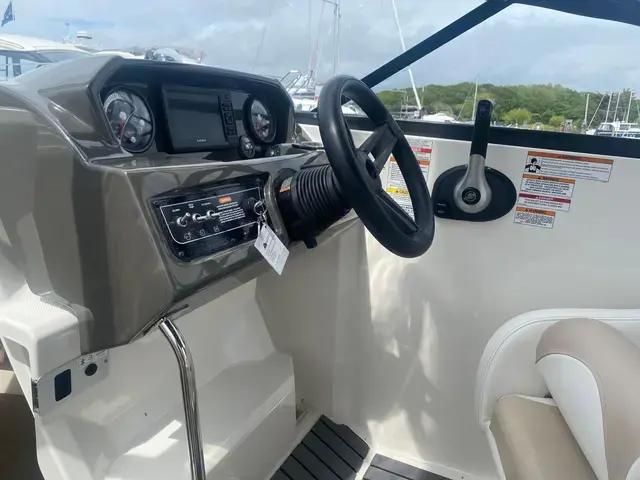 Bayliner VR5