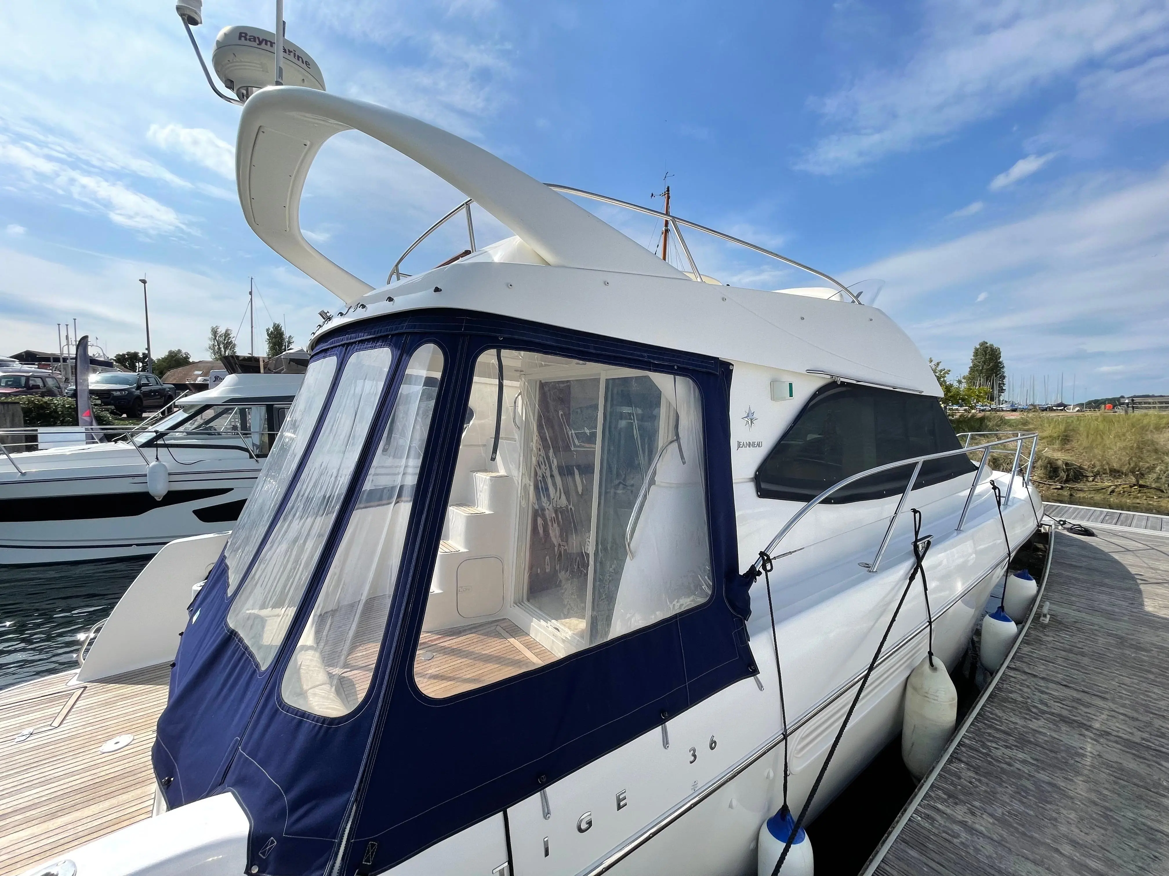 2005 Jeanneau prestige 36