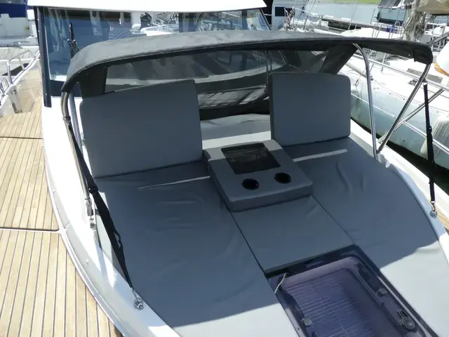 Beneteau Antares 11