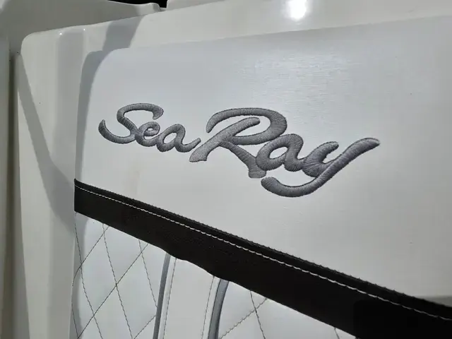 Sea Ray 250 Sse