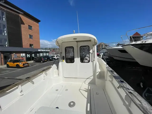 Quicksilver 640 Pilothouse