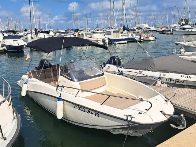 Quicksilver 675 Activ Open