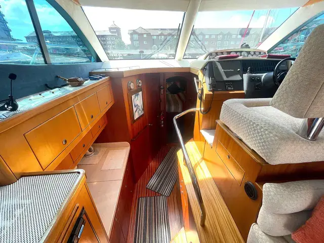 Galeon 390 Fly