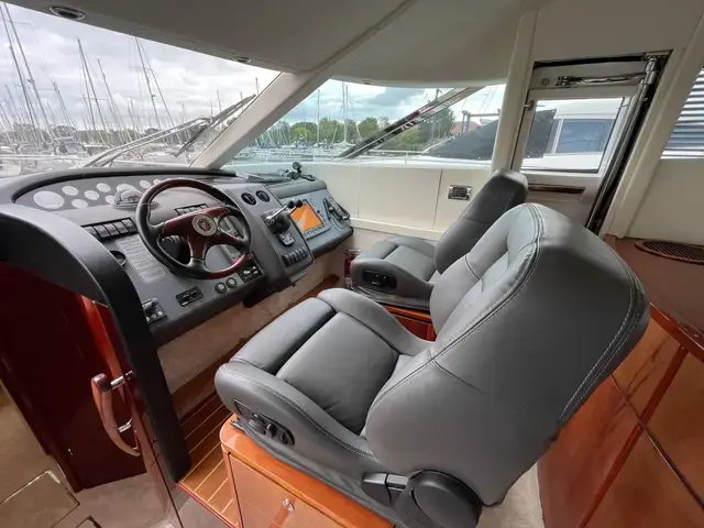 Fairline Squadron 58