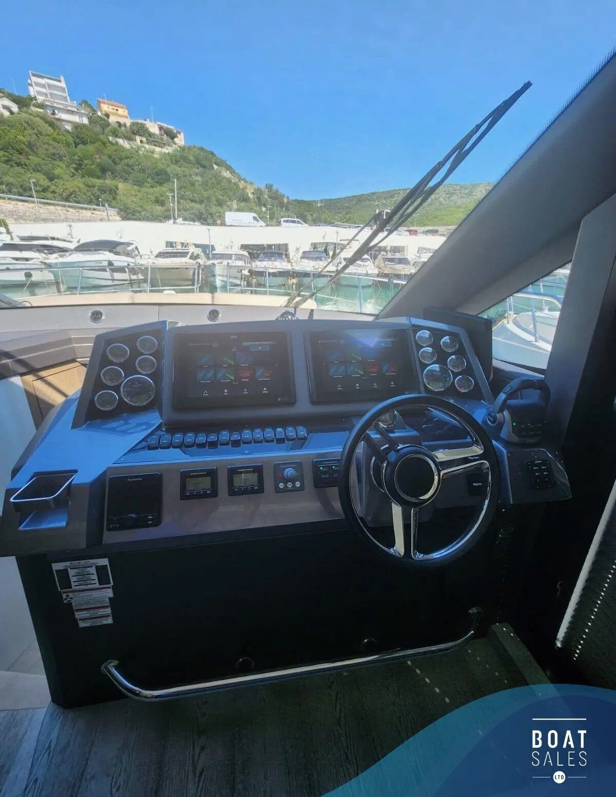 2021 Galeon 400 flybridge