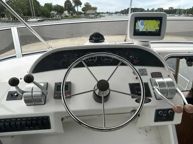 Meridian 490 Pilothouse