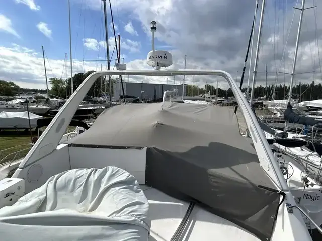 Meridian 490 Pilothouse