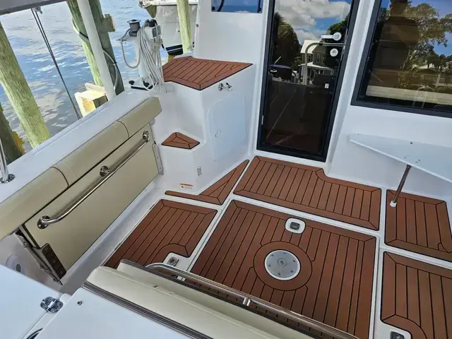 Ranger Tugs 27 Luxury Edition