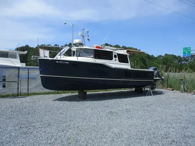 Ranger Tugs R27 Luxury Edition