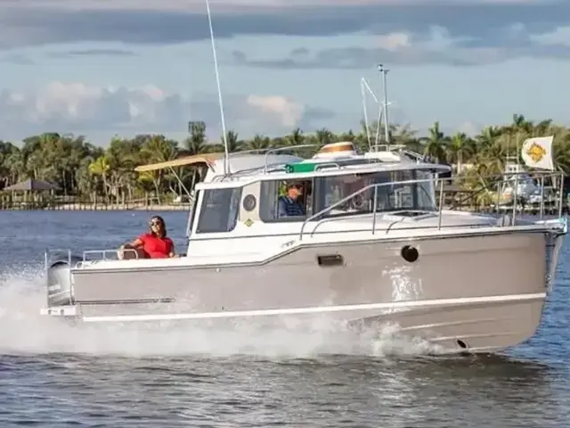 Ranger Tugs R-23