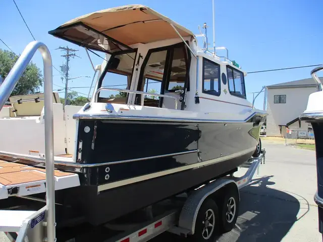 Ranger Tugs R-23