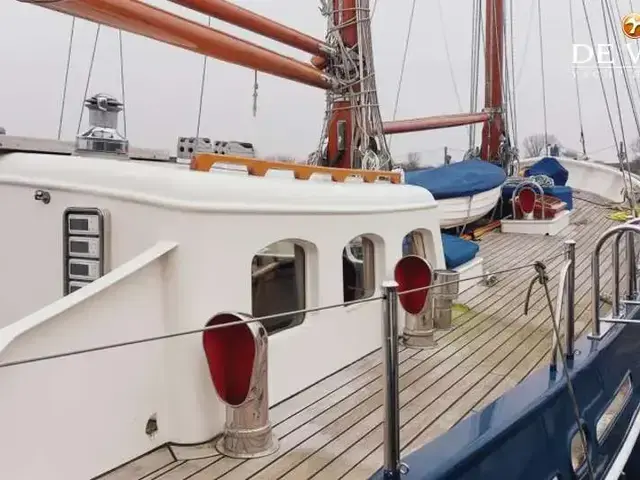 Beeldsnijder Pilothouse Schoener 50