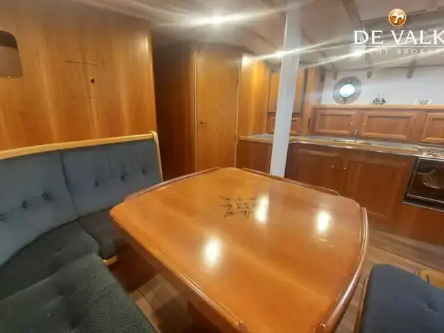 Beeldsnijder Pilothouse Schoener 50