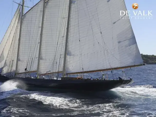 Van der Graaf Classic Schooner