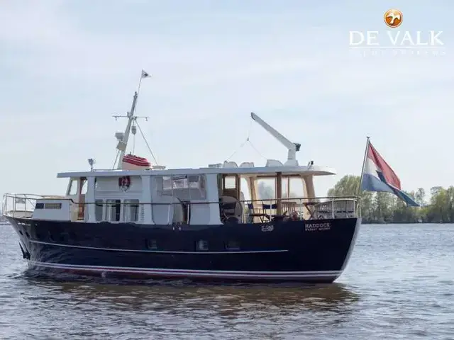 Feadship Canoe Stern