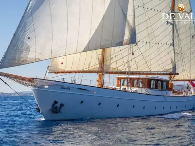 Feadship Ketch