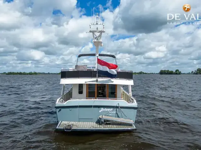 Privateer TRAWLER 50