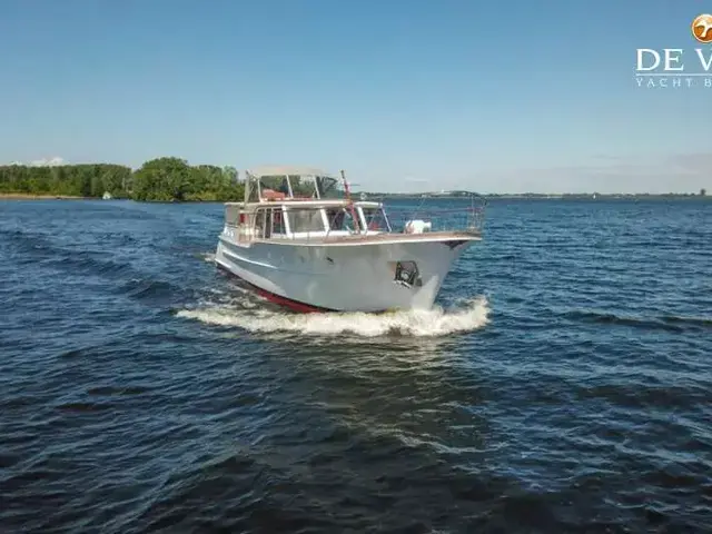 Feadship Van Lent