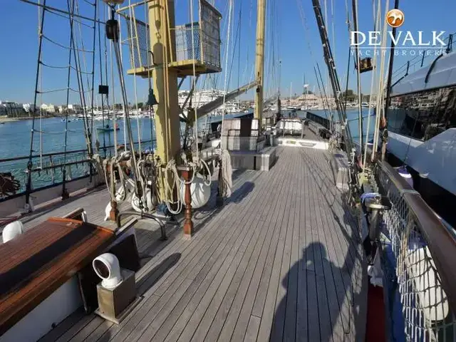 Schooner Baltimore Fishing