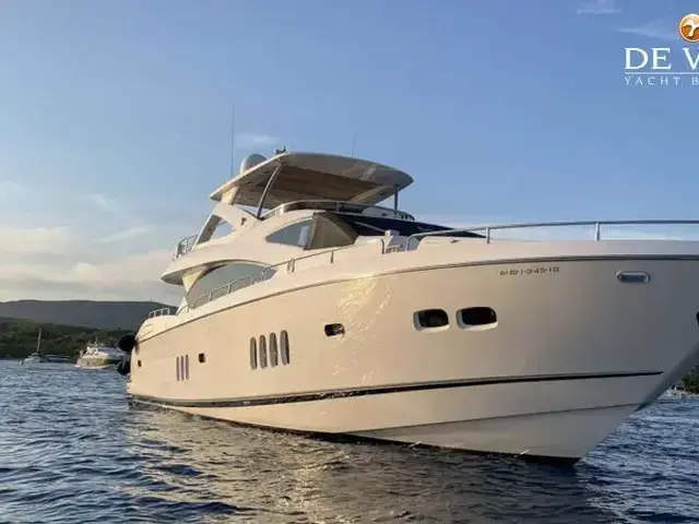 Sunseeker 86 Yacht