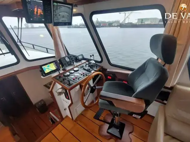 Pilothouse Trawler 60