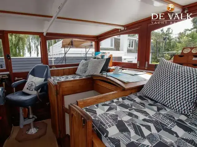 Houseboat Waterloft Luxemotor