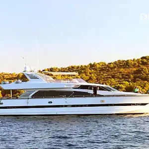 2000 Elegance Yachts 76