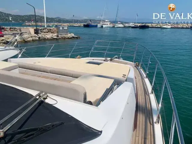 Azimut 66