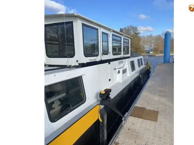 Houseboat 22 Meter