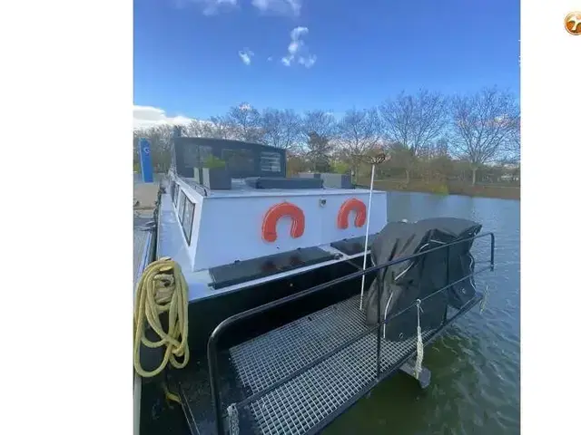 Houseboat 22 Meter