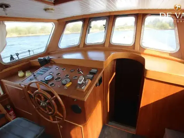 Amirante Trawler 1200