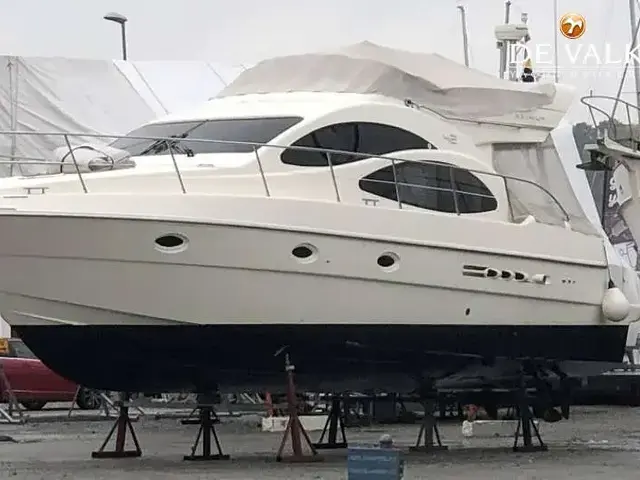 Azimut 42